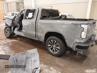 2024 Chevrolet Silverado 1500 RST with VIN 1GCUDEE87RZ303187, listed as a IAAI auction lot 40988160 with 1 mi miles. Bid and sale history available at carsss.com. Image 3.