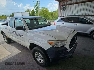 2017 Toyota Tacoma SR with VIN 5TFRX5GN3HX103224, listed as a IAAI auction lot 42849125 with 189,559 mi miles and . Bid and sale history available at DreamBid. Image 10.