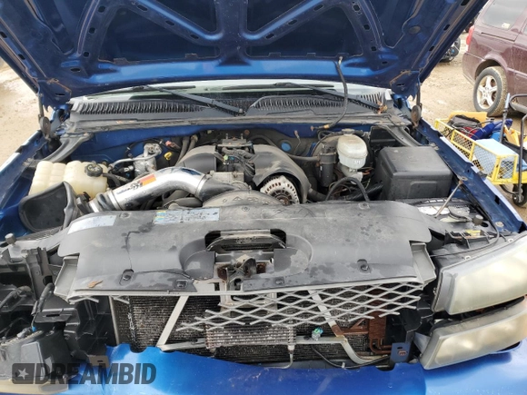 2003 Chevrolet Silverado SS z VIN 2GCEK19N531375363, wystawiony jako Copart lot #47008175 z przebiegiem 189 330 mil mil oraz Nie do naprawy • Non repairable. Historia ofert i sprzedaży dostępna na DreamBid. Obrazek 11.