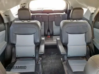 2022 Ford Explorer XLT z VIN 1FMSK7DH8NGC30777, wystawiony jako Copart lot #60958195 z przebiegiem 47 804 mil mil oraz Szkoda całkowita • Salvage title. Historia ofert i sprzedaży dostępna na DreamBid. Obrazek 10.