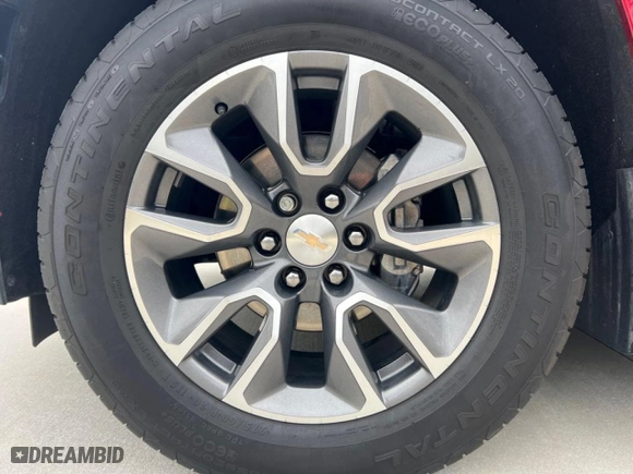 2021 Chevrolet Tahoe LS with VIN 1GNSCMKD0MR290532, listed as a Copart auction lot 46305935 with 14,835 mi miles and Clean Title. Bid and sale history available at carsss.com. Image 2.
