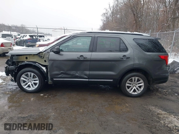 2018 Ford Explorer XLT with VIN 1FM5K8D88JGB15948, listed as a IAAI auction lot 41564013 with 77,640 mi miles and . Bid and sale history available at DreamBid. Image 15.