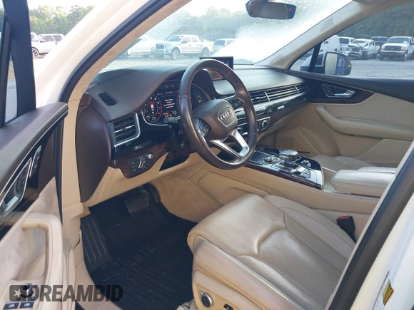 2017 Audi Q7 Prestige z VIN WA1VABF75HD056078, wystawiony jako IAAI lot #42154529 z przebiegiem 119 732 mil mil oraz . Historia ofert i sprzedaży dostępna na DreamBid. Obrazek 5.