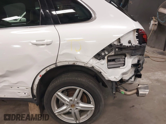 2015 Porsche Cayenne Diesel with VIN WP1AF2A24FLA38044, listed as a IAAI auction lot 41741695 with 114,214 mi miles and . Bid and sale history available at DreamBid. Image 19.