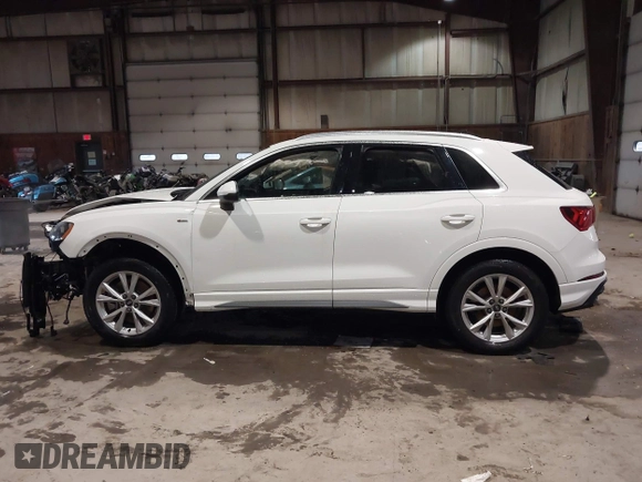 2021 Audi Q3 S line Premium with VIN WA1DECF36M1021600, listed as a IAAI auction lot 41081075 with 40,860 mi miles and . Bid and sale history available at DreamBid. Image 15.