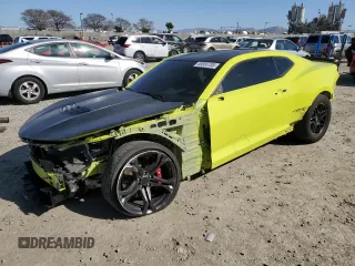 2019 Chevrolet Camaro 1SS z VIN 1G1FE1R76K0142219, wystawiony jako Copart lot #49855735 z przebiegiem Nie podano mil oraz Szkoda całkowita • Salvage title. Historia ofert i sprzedaży dostępna na DreamBid. Obrazek 1.