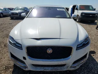 2018 Jaguar XF with VIN SAJBD4EV3JCY57424, listed as a Copart auction lot 50470925 with 65,613 mi miles and Clean Title. Bid and sale history available at DreamBid. Image 5.