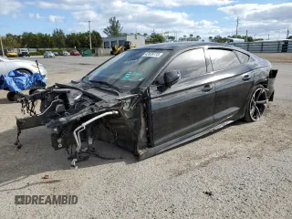 2021 Audi RS 5 Sportback z VIN WUAAWCF55MA902749, wystawiony jako Copart lot #42635773 z przebiegiem 18 064 mil mil oraz Nie do naprawy • Non repairable. Historia ofert i sprzedaży dostępna na DreamBid. Obrazek 1.