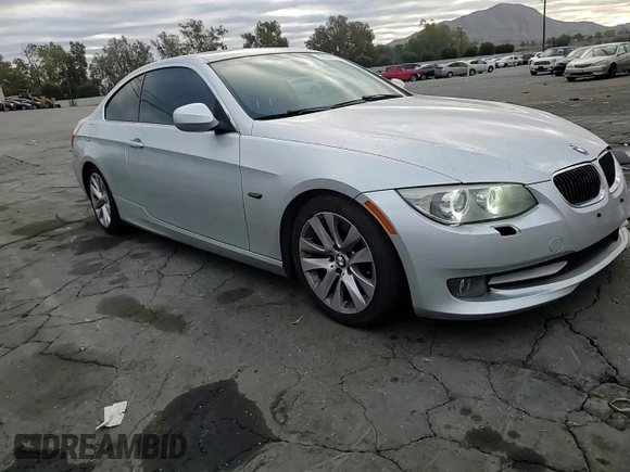 2013 BMW 3 Series 328i with VIN WBAKE3C58DE771511, listed as a Copart auction lot 82279174 with 106,193 mi miles and Salvage Title. Bid and sale history available at DreamBid. Image 10.