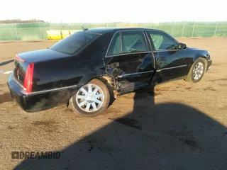 2006 Cadillac DTS w/1SC with VIN 1G6KD57Y06U177772, listed as a IAAI auction lot 41814013 with 190,076 mi miles. Bid and sale history available at carsss.com. Image 4.