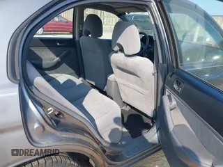 2005 Honda Civic EX z VIN 2HGES26745H501767, wystawiony jako IAAI lot #42424381 z przebiegiem 231 639 mil mil oraz . Historia ofert i sprzedaży dostępna na DreamBid. Obrazek 8.