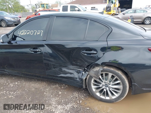 2019 Infiniti Q50 Luxe с VIN JN1EV7AR5KM552685, выставлен на аукционе IAAI как лот 42220727 с пробегом 55 629 миль миль и . История ставок и продаж доступна на DreamBid. Изображение 6.