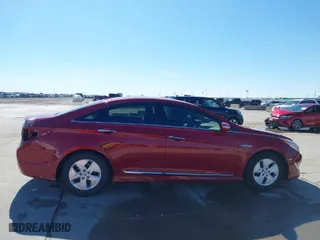 2012 Hyundai Sonata Hybrid with VIN KMHEC4A46CA031981, listed as a IAAI auction lot 41667772 with 178,004 mi miles. Bid and sale history available at carsss.com. Image 14.