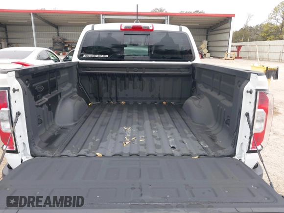 2020 GMC Canyon 2WD SLE with VIN 1GTG5CEN6L1116260, listed as a IAAI auction lot 41253835 with 38,901 mi miles. Bid and sale history available at carsss.com. Image 16.