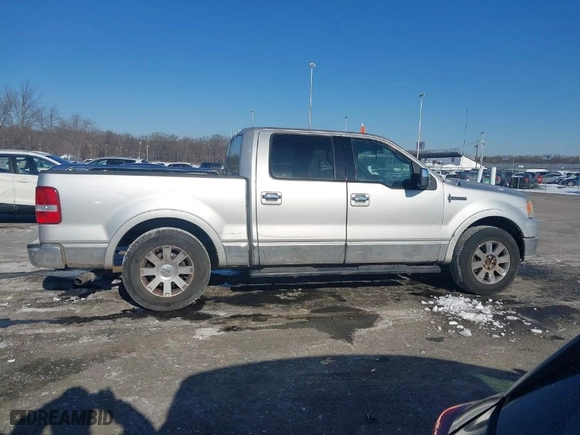 2006 Lincoln Mark LT with VIN 5LTPW18516FJ08679, listed as a IAAI auction lot 41398862 with NaN miles. Bid and sale history available at carsss.com. Image 13.