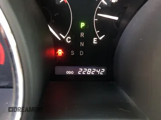 2010 Toyota Highlander with VIN 5TDZK3EH1AS010097, listed as a Copart auction lot 82418184 with 228,242 mi miles and Clean title. Bid and sale history available at DreamBid. Image 8.