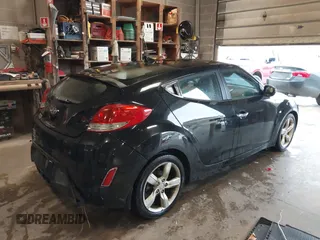 2012 Hyundai Veloster w/Gray Int с VIN KMHTC6AD3CU020230, выставлен на аукционе IAAI как лот 42307281 с пробегом 185 002 миль миль и . История ставок и продаж доступна на DreamBid. Изображение 4.