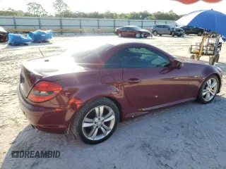 2011 Mercedes-Benz SLK 300 z VIN WDBWK5EA2BF241530, wystawiony jako Copart lot #73412164 z przebiegiem 115 746 mil mil oraz Szkoda całkowita • Salvage title. Historia ofert i sprzedaży dostępna na DreamBid. Obrazek 3.