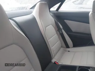 2016 Mercedes-Benz E-Class E 400 with VIN WDDKJ6HB7GF346591, listed as a IAAI auction lot 41040950 with 98,169 mi miles. Bid and sale history available at carsss.com. Image 8.
