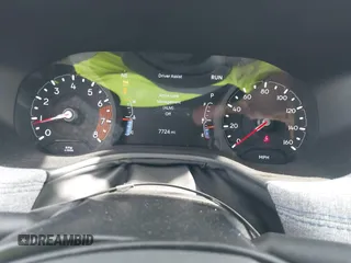 2025 Jeep Compass Latitude с VIN 3C4NJDBN7ST548876, выставлен на аукционе IAAI как лот 42546034 с пробегом 7 724 миль миль и . История ставок и продаж доступна на DreamBid. Изображение 7.