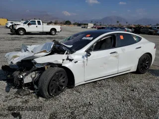 2021 Tesla Model S Long Range Plus z VIN 5YJSA1E23MF419182, wystawiony jako Copart lot #42961335 z przebiegiem 41 423 mil mil oraz Szkoda całkowita • Salvage title. Historia ofert i sprzedaży dostępna na DreamBid. Obrazek 1.
