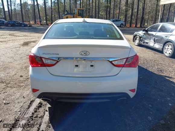 2014 Hyundai Sonata SE with VIN 5NPEC4AC8EH862115, listed as a IAAI auction lot 41869068 with 137,907 mi miles. Bid and sale history available at carsss.com. Image 16.