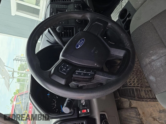 2017 Ford F-150 XL with VIN 1FTEX1E82HKD27618, listed as a IAAI auction lot 42796140 with 124,457 mi miles and . Bid and sale history available at DreamBid. Image 28.