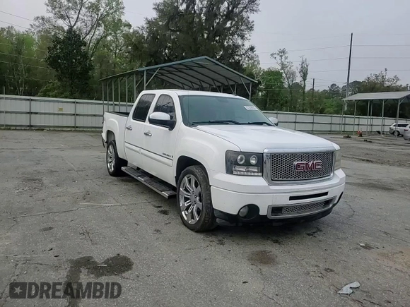 2008 GMC Sierra Denali z VIN 2GTEC638581195286, wystawiony jako Copart lot #51248935 z przebiegiem 216 464 mil mil oraz Szkody całkowita. Historia ofert i sprzedaży dostępna na DreamBid. Obrazek 11.