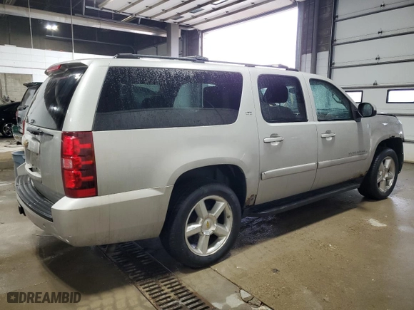 2007 Chevrolet Suburban LTZ with VIN 1GNFK16307J162914, listed as a Copart auction lot 47582955 with 275,908 mi miles and Salvage Title. Bid and sale history available at carsss.com. Image 3.