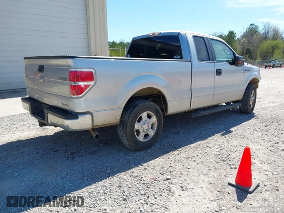2011 Ford F-150 XL with VIN 1FTEX1CM3BFC84410, listed as a IAAI auction lot 41825309 with 233,666 mi miles. Bid and sale history available at carsss.com. Image 4.