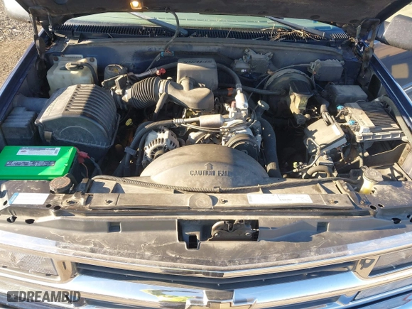 1998 Chevrolet Tahoe with VIN 1GNEK13R4WJ371916, listed as a IAAI auction lot 41689311 with 120,749 mi miles. Bid and sale history available at carsss.com. Image 10.