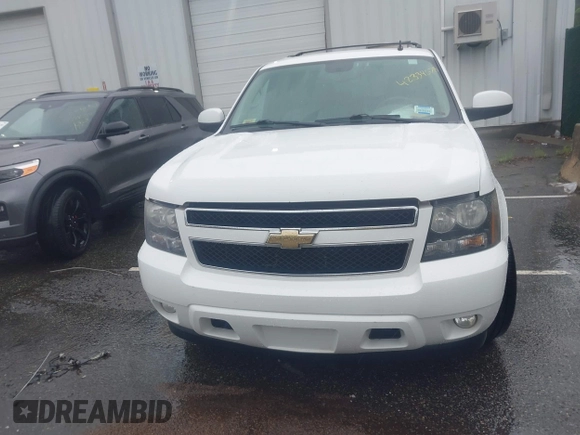 2009 Chevrolet Tahoe 2LT z VIN 1GNFC23059R217780, wystawiony jako IAAI lot #42334678 z przebiegiem 136 182 mil mil oraz . Historia ofert i sprzedaży dostępna na DreamBid. Obrazek 6.