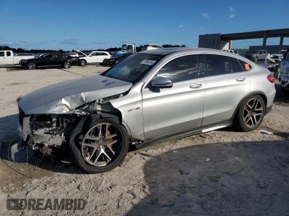 2018 Mercedes-Benz GLC with VIN WDC0J8KB8JF435724, listed as a Copart auction lot 77954594 with 0 mi miles and Clean Title. Bid and sale history available at carsss.com. Image 1.