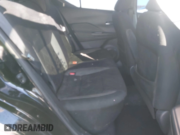 2019 Nissan Kicks SV z VIN 3N1CP5CU9KL568079, wystawiony jako IAAI lot #41219531 z przebiegiem 140 033 mil mil oraz . Historia ofert i sprzedaży dostępna na DreamBid. Obrazek 8.