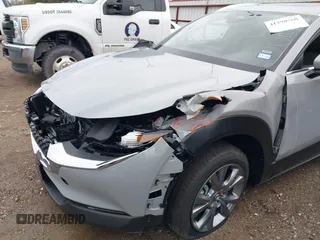 2025 Mazda CX-30 S Preferred with VIN 3MVDMBCM7SM771411, listed as a IAAI auction lot 41290560 with 4 mi miles and . Bid and sale history available at DreamBid. Image 18.