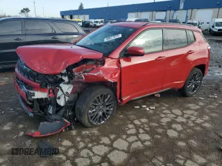 2023 Jeep Compass (RED) Edition z VIN 3C4NJDCN2PT559502, wystawiony jako Copart lot #50027625 z przebiegiem 16 761 mil mil oraz Szkoda całkowita • Salvage title. Historia ofert i sprzedaży dostępna na DreamBid. Obrazek 1.