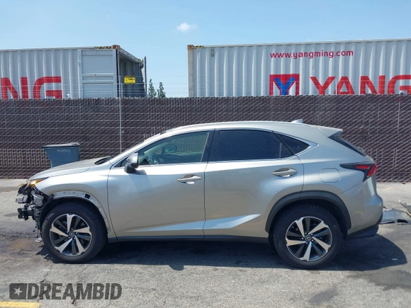 2020 Lexus NX 300 с VIN JTJDARBZ7L5013525, выставлен на аукционе IAAI как лот 42580599 с пробегом 55 500 миль миль и . История ставок и продаж доступна на DreamBid. Изображение 14.