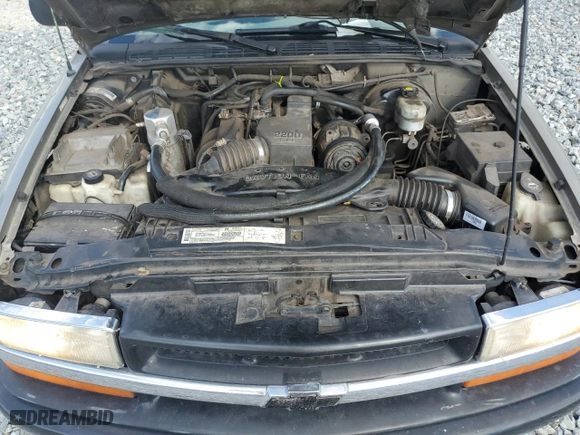2003 Chevrolet S-10 with VIN 1GCCS19H938183538, listed as a Copart auction lot 52413985 with 0 mi miles and Salvage Title. Bid and sale history available at carsss.com. Image 11.