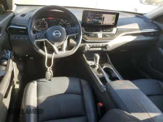 2023 Nissan Altima SR z VIN 1N4BL4CV0PN395220, wystawiony jako Copart lot #49964305 z przebiegiem 36 275 mil mil oraz Szkoda całkowita • Salvage title. Historia ofert i sprzedaży dostępna na DreamBid. Obrazek 8.