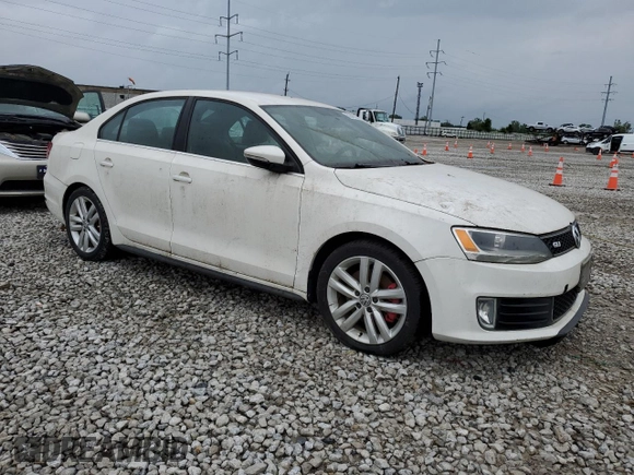 2013 Volkswagen Jetta GLI Autobahn с VIN 3VW4T7AJ9DM442865, выставлен на аукционе Copart как лот 60348525 с пробегом 84 132 миль миль и Чистый • Clean title. История ставок и продаж доступна на DreamBid. Изображение 4.