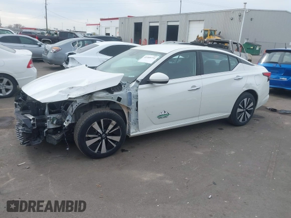 2022 Nissan Altima SV with VIN 1N4BL4DW5NN325216, listed as a IAAI auction lot 41460731 with 15,867 mi miles and . Bid and sale history available at DreamBid. Image 2.