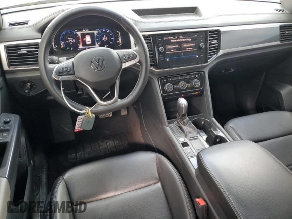 2021 Volkswagen Atlas SEL with VIN 1V2EE2CA0MC222998, listed as a Copart auction lot 57527635 with 100,802 mi miles and Salvage title. Bid and sale history available at DreamBid. Image 8.