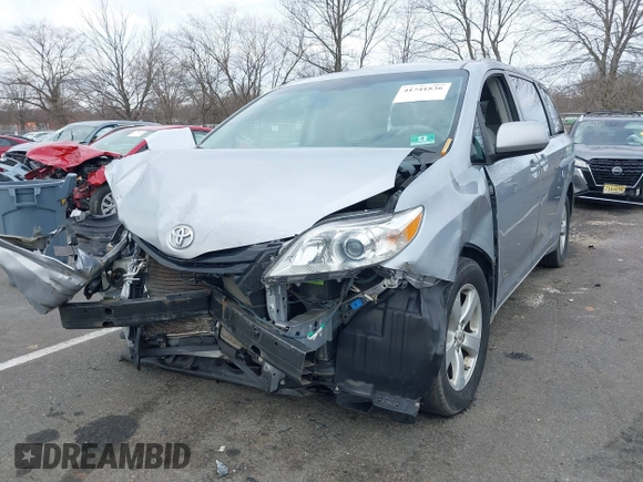 2012 Toyota Sienna LE AAS с VIN 5TDKK3DCXCS187273, выставлен на аукционе IAAI как лот 41741836 с пробегом 126 290 миль миль и . История ставок и продаж доступна на DreamBid. Изображение 17.