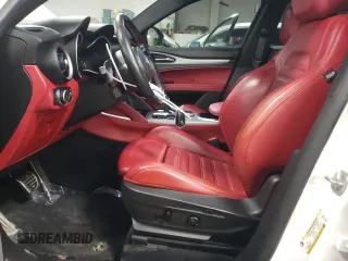 2020 Alfa Romeo Stelvio Ti z VIN ZASPAKBN4L7C74496, wystawiony jako Copart lot #43208305 z przebiegiem 71 269 mil mil oraz Szkoda całkowita • Salvage title. Historia ofert i sprzedaży dostępna na DreamBid. Obrazek 7.