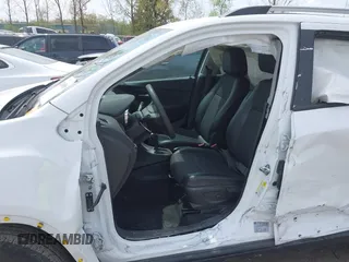 2021 Chevrolet Trax LT with VIN KL7CJPSM5MB369530, listed as a IAAI auction lot 42146885 with 21,906 mi miles and . Bid and sale history available at DreamBid. Image 6.