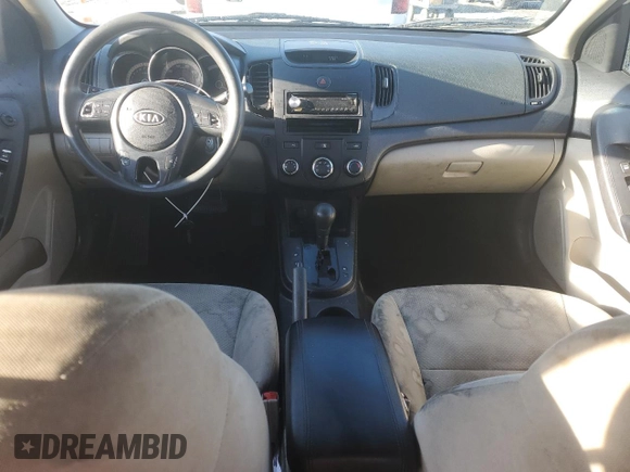 2010 Kia Forte EX z VIN KNAFU4A2XA5106480, wystawiony jako Copart lot #46790845 z przebiegiem 169 815 mil mil oraz Szkody całkowita. Historia ofert i sprzedaży dostępna na DreamBid. Obrazek 8.