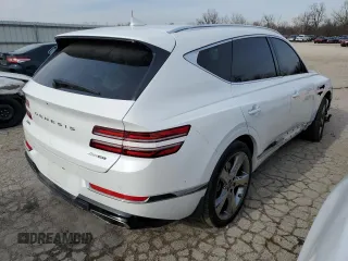 2021 Genesis GV80 with VIN KMUHCESC1MU075011, listed as a Copart auction lot 82869404 with 13,816 mi miles and Salvage title. Bid and sale history available at DreamBid. Image 3.