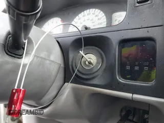 2001 Toyota Tacoma z VIN 5TENL42N81Z781994, wystawiony jako IAAI lot #42257348 z przebiegiem 196 508 mil mil oraz . Historia ofert i sprzedaży dostępna na DreamBid. Obrazek 11.