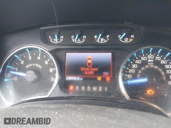 2012 Ford F-150 XL with VIN 1FTFW1CT4CFC55613, listed as a IAAI auction lot 41715383 with 236,559 mi miles. Bid and sale history available at carsss.com. Image 7.