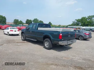 2010 Ford F-250 XL z VIN 1FTSX2B55AEB34547, wystawiony jako IAAI lot #42579306 z przebiegiem 125 938 mil mil oraz . Historia ofert i sprzedaży dostępna na DreamBid. Obrazek 3.